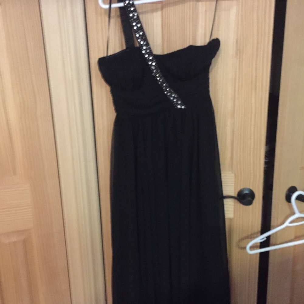BRAND NEW Noir BEDO Gown